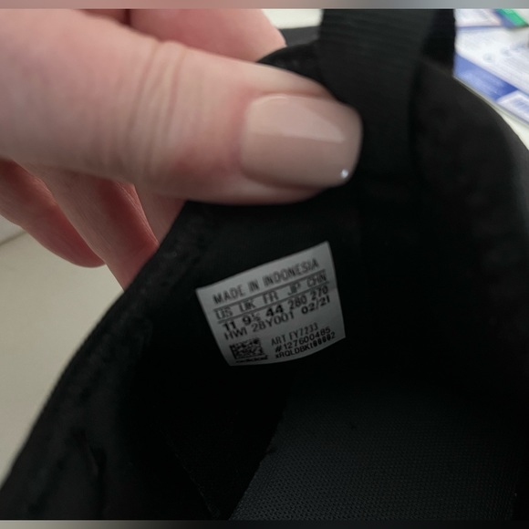 Adidas cloud tennis shoes, black with leopard detail, 11 - Picture 5 of 6